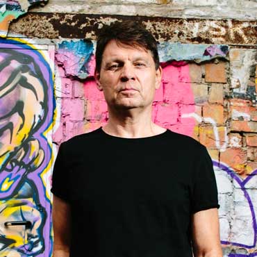 Ralf Gustke is appearing at The Europe Drum Show