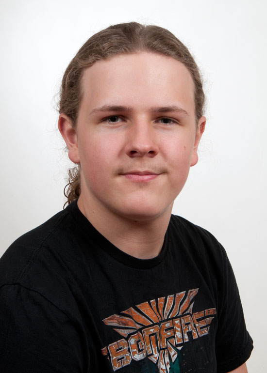 Richard Jon-Regele-Bild is appearing at the Europe Drum Show.