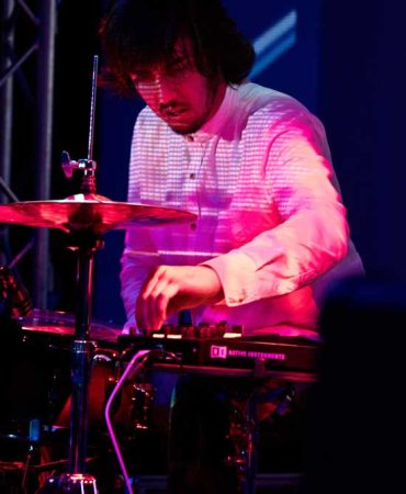 Dan Cavalca is appearing at the Europe Drum Show.